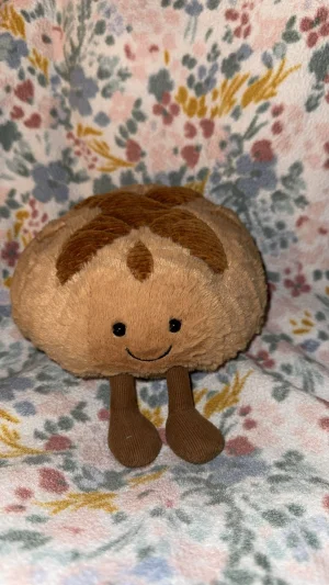 Amuseables Sourdough Jellycat photo