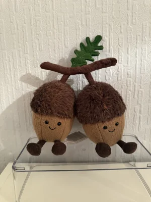 Ort & Tum Acorns Jellycat | Jelly Journal
