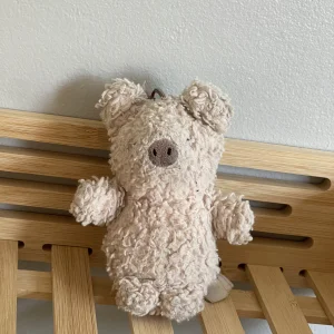 A photo of Little Pig Bag Charm Jellycat taken by charlotteriddettepage
