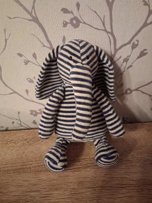 Bonbon Elephant Jellycat photo