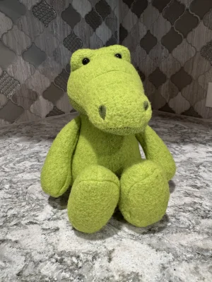 Vivi Croc Jellycat photo