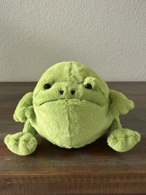 Ricky Rain Frog Jellycat photo