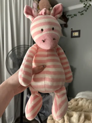 A photo of Twibble Pink Zebra Jellycat taken by Jaylahickman33