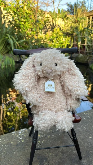 Bashful Luxe Bunny Curly Jellycat | Jelly Journal