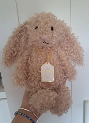Bashful Luxe Bunny Curly Jellycat | Jelly Journal