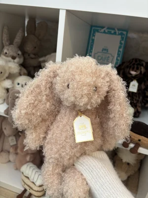Bashful Luxe Bunny Curly Jellycat photo uploaded by ellyxcats