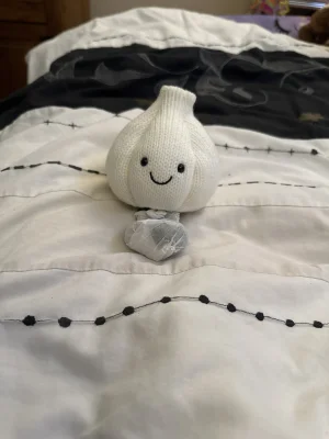 Amuseables Garlic Jellycat photo
