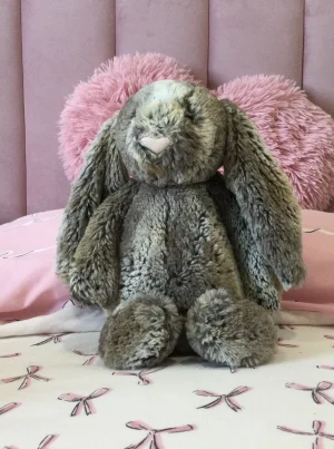Bashful Cottontail Bunny - Medium Jellycat | Jelly Journal