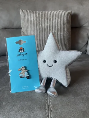 A photo of Amuseables Silver Star Jellycat taken by Seni113