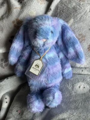 Cerulea Luxe Bunny Jellycat photo