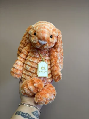 Fizzleskip Bunny Jellycat photo