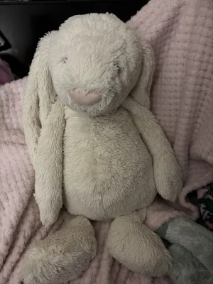 White Bashful Bunny The White Company Jellycat photo