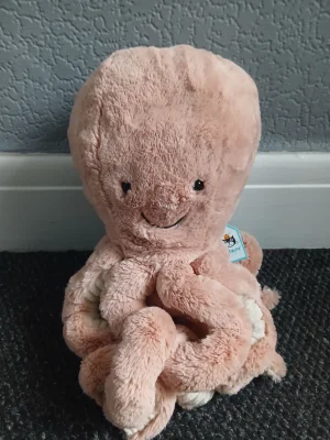 A photo of Odell Octopus - Large Jellycat taken by JCConnoisseur