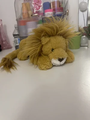Louie Lion - Little Jellycat photo