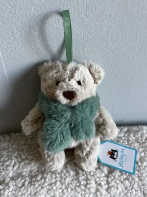 Photo by Mila<3Jellycats!!