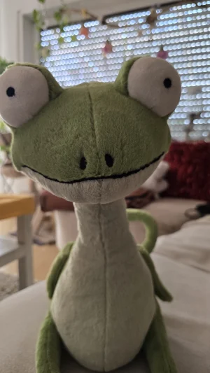 Caractacus Chameleon Jellycat | Jelly Journal