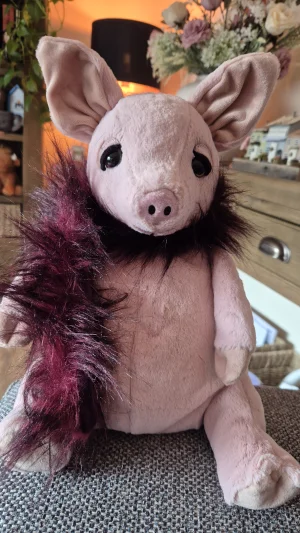  Glamorama Pig (GLAM3P) グラモラスぶた Glamorama Pig Jellycat | Jelly Journal