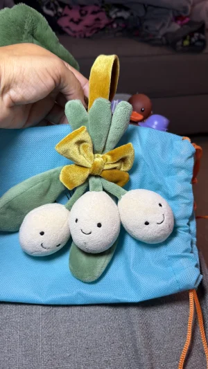 A photo of Amuseables Mistletoe Jellycat taken by bronzieandthejellies