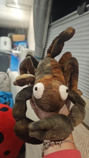 Simon Scorpion Jellycat photo