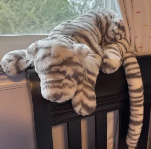 Sacha Snow Tiger - Large Jellycat photo