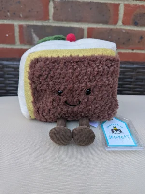 Amuseables Slice of Christmas Cake Jellycat photo