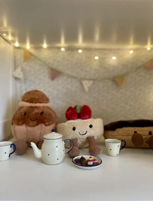 Amuseables Fleurette Tarte Aux Fraises 🇫🇷 Jellycat photo