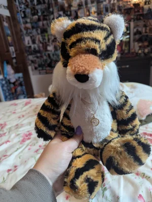 Bashful Tiger Jellycat photo