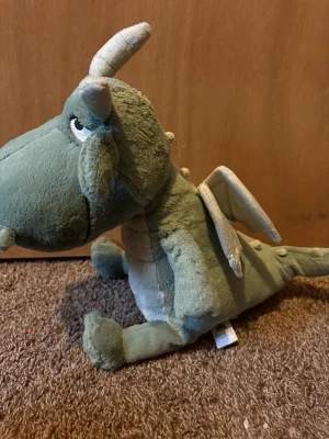 A photo of Adon Dragon Jellycat taken by Cosmeom