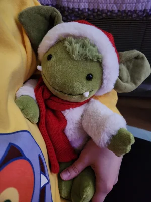 Christmas Grizzo Jellycat photo uploaded by emilliebee