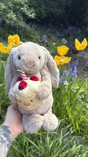 Bashful Beige Bunny 'Birthday' Jellycat | Jelly Journal