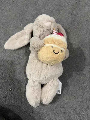 Bashful Beige Bunny 'Birthday' Jellycat photo
