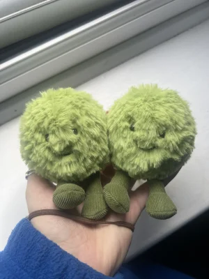 Amuseables Dot and Peg Mushy Peas 🇬🇧 Jellycat | Jelly Journal