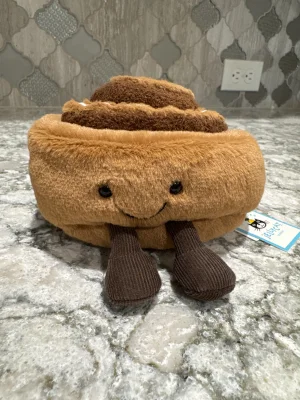 Amuseables Cinnamon Bun Jellycat photo uploaded by SnowLeopard821