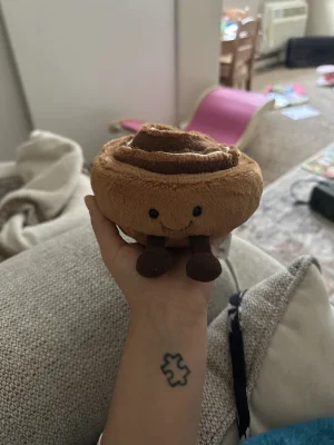 Amuseables Cinnamon Bun Jellycat photo uploaded by brisjellyjournal