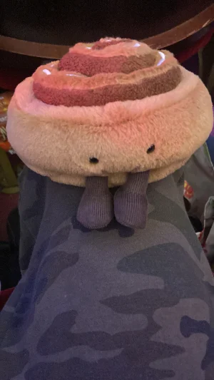 Amuseables Cinnamon Bun Jellycat | Jelly Journal