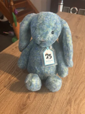 Bashful Luxe Bunny Azure - Medium Jellycat | Jelly Journal