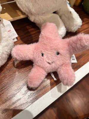 Fluffy Starfish Jellycat photo