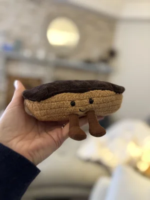 Amuseables Étienne Éclair Jellycat | Jelly Journal