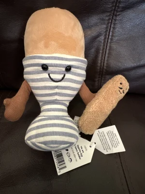 Amuseables Eggetha Egg & Lance Soldier Jellycat photo uploaded by Jellytastic
