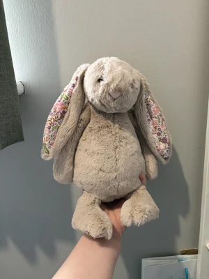 Blossom Beige Bunny 'Petal' Jellycat photo