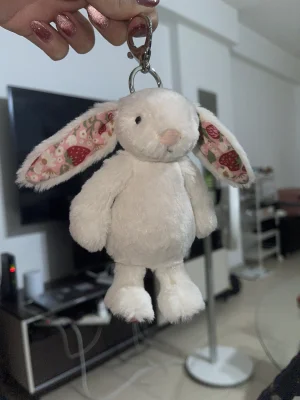 Blossom Cream Bunny 'Berry' Bag Charm Jellycat | Jelly Journal