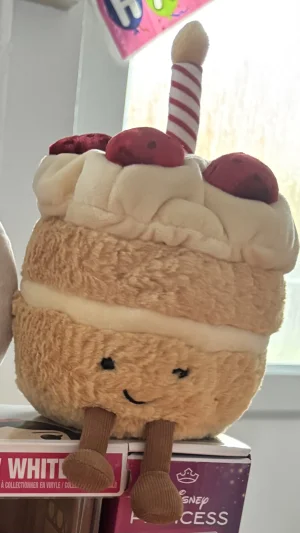 Amuseables Birthday Cake Jellycat photo