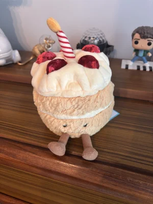 Amuseables Birthday Cake Jellycat photo