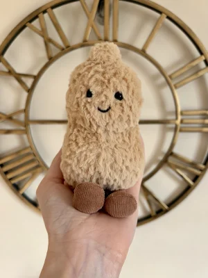 Front photo of Amuseables Peanut uploaded by CarolineV