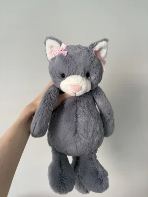 A photo of Bashful Kitten Original Jellycat taken by elysjellies
