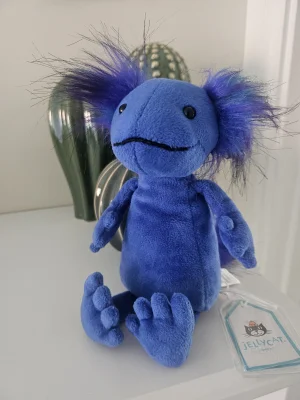 A photo of Andie Axolotl - Small Jellycat taken by Helen_94