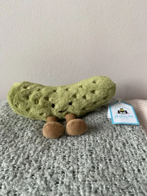 Amuseables Pickle Jellycat photo