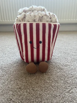 Amuseables Popcorn Jellycat photo