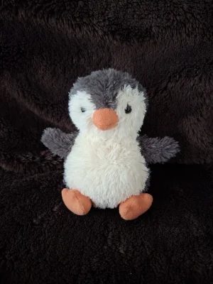 Peanut Penguin - Small Jellycat photo
