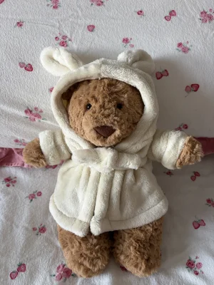 Bartholomew Bear Bathrobe Outfit Jellycat | Jelly Journal